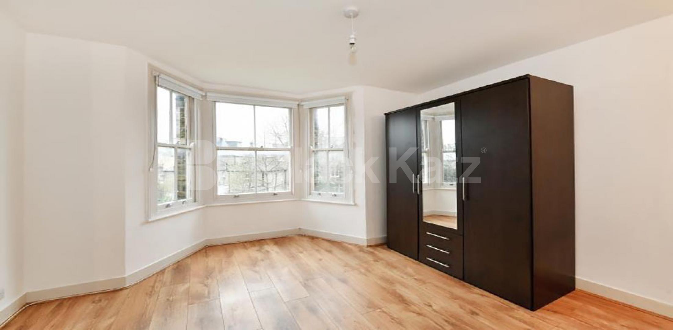 			NEW INSTRUCTION!, Studio Apartment, 1 bath, 0 reception Studio			 Tottenham Lane, CROUCH END